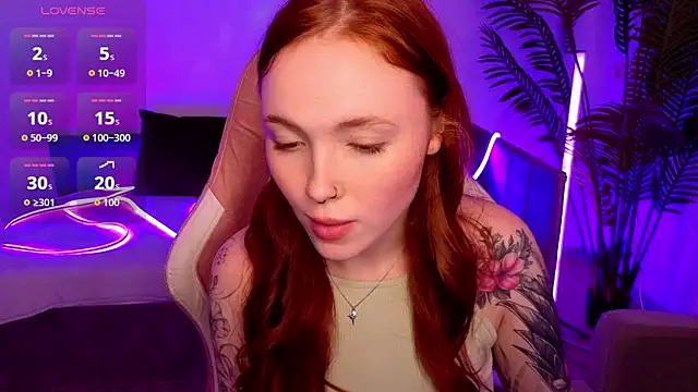 Snapshot of Maya_Light chatting on November 29, 2025, 9:48 pm Maya Light online show from November 29, 2025, 9:48 pm