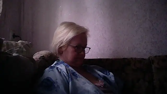 Mayya4321 online show from May 30, 2026, 6:42 am