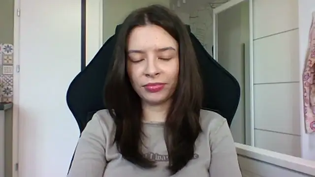 LariceSexy online show from March 12, 2026, 1:04 pm