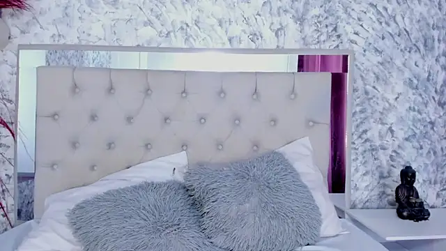 Snapshot of Ariana_greenblat chatting on December 17, 2025, 4:23 pm Ariana greenblat online show from December 17, 2025, 4:23 pm