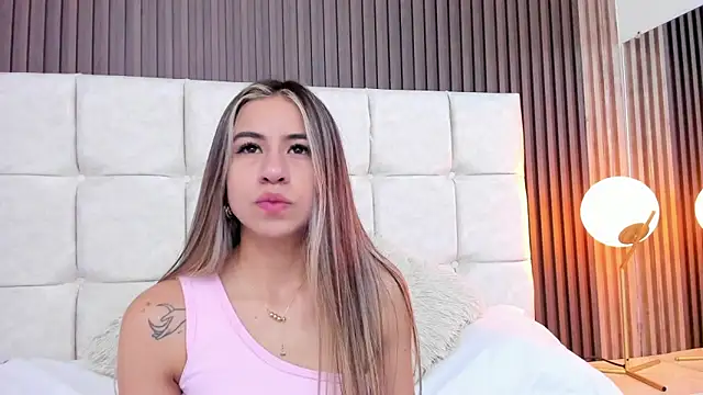 Ariana greenblat online show from April 13, 2026, 5:17 pm