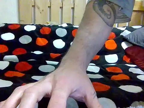 lebaneeseguy online show from April 17, 2026, 9:50 pm