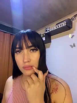 Melody rousse  online show from November 13, 2025, 7:18 pm