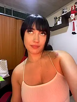 Melody rousse  online show from December 2, 2025, 8:10 pm