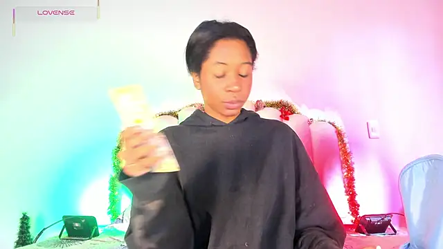 Snapshot of Zaira_Rose_ chatting on November 30, 2025, 1:45 pm Zaira Rose online show from November 30, 2025, 1:45 pm