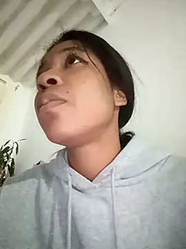 Snapshot of Zaira_Rose_ chatting on October 31, 2025, 3:25 am Zaira Rose online show from October 31, 2025, 3:25 am