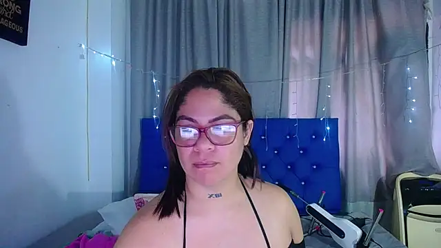 hornny cougar online show from February 16, 2026, 6:50 pm