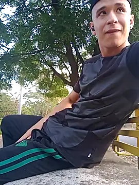 Snapshot of arevalo1124 chatting on October 2, 2025, 9:51 pm arevalo1124 online show from October 2, 2025, 9:51 pm