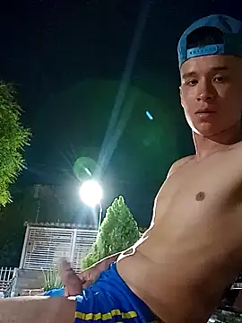 Snapshot of arevalo1124 chatting on March 13, 2025, 5:22 am arevalo1124 online show from March 13, 2025, 5:22 am