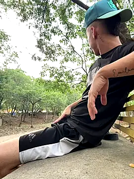 Snapshot of arevalo1124 chatting on November 30, 2025, 9:04 pm arevalo1124 online show from November 30, 2025, 9:04 pm