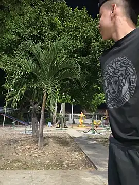 Snapshot of arevalo1124 chatting on November 18, 2025, 5:33 am arevalo1124 online show from November 18, 2025, 5:33 am