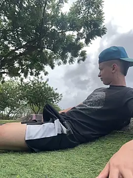 Snapshot of arevalo1124 chatting on December 3, 2025, 5:23 pm arevalo1124 online show from December 3, 2025, 5:23 pm