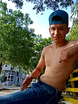 Snapshot of arevalo1124 chatting on February 7, 2025, 8:42 pm arevalo1124 online show from February 7, 2025, 8:42 pm