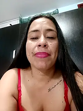 kamila lovee online show from November 8, 2025, 8:12 pm