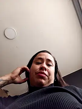 kamila lovee online show from November 14, 2025, 8:01 pm