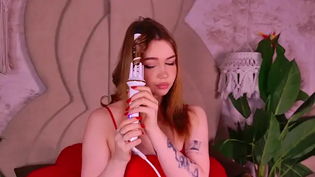 Snapshot of EvansLover chatting on September 17, 2025, 8:44 pm EvansLover online show from September 17, 2025, 8:44 pm