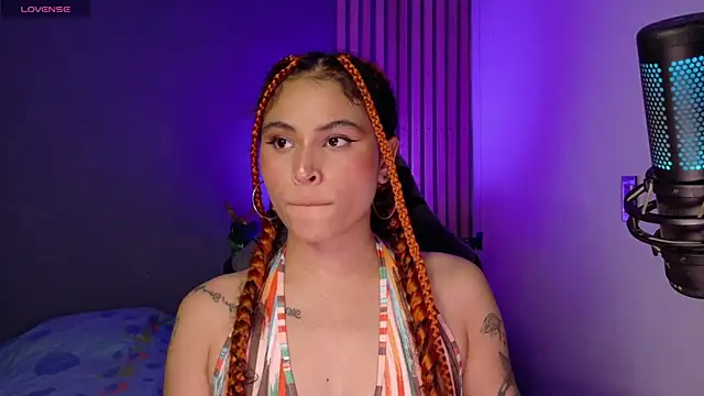 Marivimichel1 online show from November 1, 2025, 7:08 pm