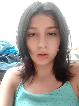 Maiden-Hot online show from December 16, 2025, 7:51 pm