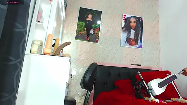 k stormi  online show from April 16, 2026, 11:22 am