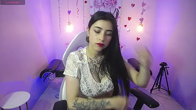 Adri Gomez  online show from March 13, 2025, 3:22 am