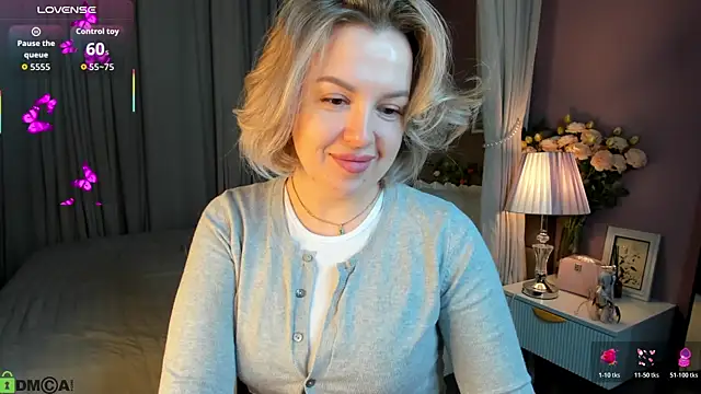 Snapshot of Nikki_Kai chatting on October 31, 2025, 11:33 pm Nikki Kai online show from October 31, 2025, 11:33 pm