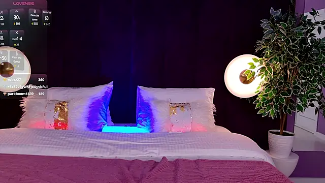 Snapshot of JaniceCollins chatting on July 7, 2026, 7:23 am JaniceCollins online show from July 7, 2026, 7:23 am