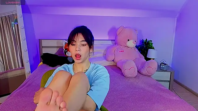 Snapshot of Hotary_Yuko chatting on November 14, 2025, 2:37 am Hotary Yuko online show from November 14, 2025, 2:37 am