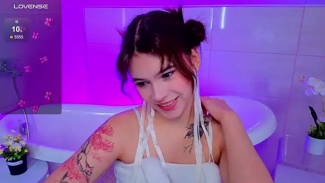 Snapshot of Hotary_Yuko chatting on September 14, 2025, 3:18 am Hotary Yuko online show from September 14, 2025, 3:18 am