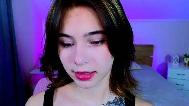 Snapshot of Hotary_Yuko chatting on March 15, 2025, 6:21 pm Hotary Yuko online show from March 15, 2025, 6:21 pm