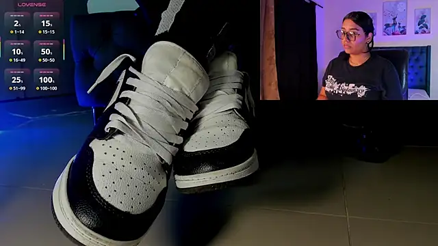 aleya bliss online show from November 21, 2025, 4:00 am