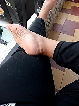 aleya bliss online show from February 21, 2026, 10:45 pm