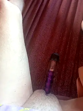 baixinhainsaciavel23 online show from September 13, 2025, 3:23 pm