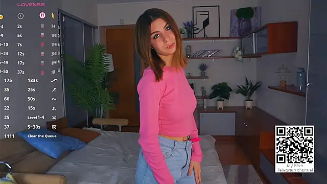 Snapshot of ErlinaBuoy chatting on November 24, 2025, 6:35 am ErlinaBuoy online show from November 24, 2025, 6:35 am