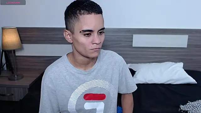 Snapshot of Liiamthompson chatting on November 5, 2025, 11:24 am Liiamthompson online show from November 5, 2025, 11:24 am