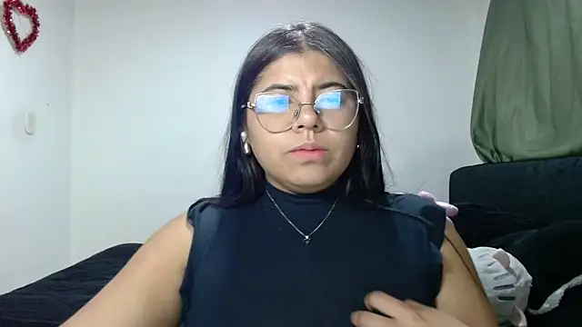 Snapshot of viccky_vick chatting on October 30, 2025, 2:10 am viccky vick online show from October 30, 2025, 2:10 am