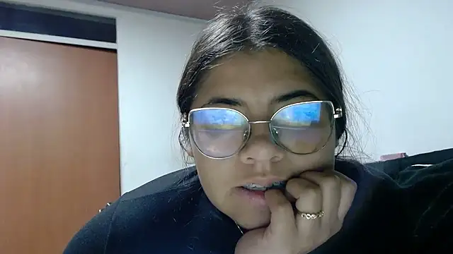 Snapshot of viccky_vick chatting on January 10, 2026, 4:41 am viccky vick online show from January 10, 2026, 4:41 am