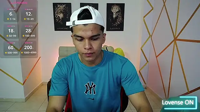 Snapshot of Dwayne_Brown chatting on February 26, 2025, 1:22 pm Dwayne Brown online show from February 26, 2025, 1:22 pm