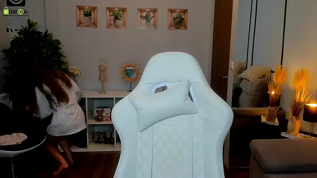 Snapshot of Anya-Ray chatting on November 11, 2025, 2:12 pm Anya-Ray online show from November 11, 2025, 2:12 pm