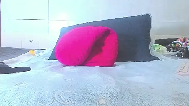 Snapshot of brigitho5 chatting on January 8, 2026, 3:01 am brigitho5 online show from January 8, 2026, 3:01 am