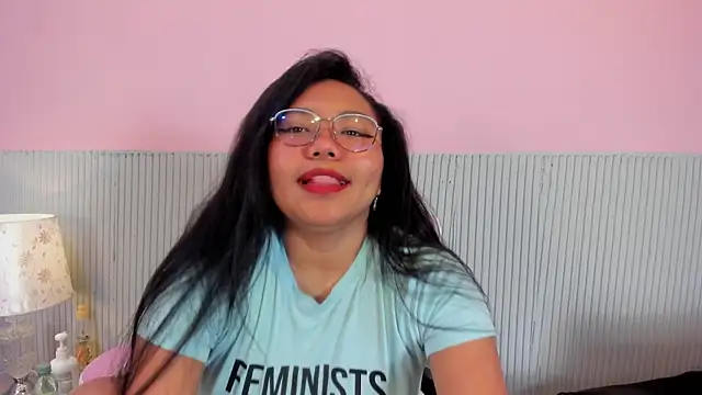 Snapshot of yeikafoxy chatting on October 25, 2025, 10:58 am yeikafoxy online show from October 25, 2025, 10:58 am