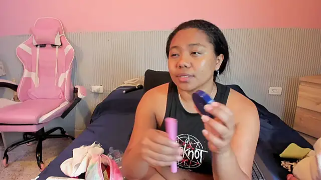 Snapshot of yeikafoxy chatting on November 27, 2025, 11:10 am yeikafoxy online show from November 27, 2025, 11:10 am