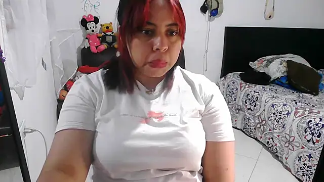 Snapshot of alexandraluv chatting on November 13, 2025, 8:57 pm alexandraluv online show from November 13, 2025, 8:57 pm