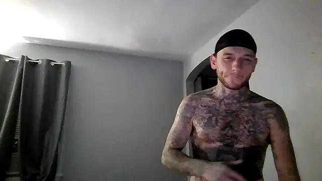 Snapshot of cruz815 chatting on December 1, 2025, 6:03 am cruz815 online show from December 1, 2025, 6:03 am