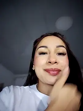 Snapshot of Marce0 chatting on December 20, 2025, 11:07 pm Marce0 online show from December 20, 2025, 11:07 pm