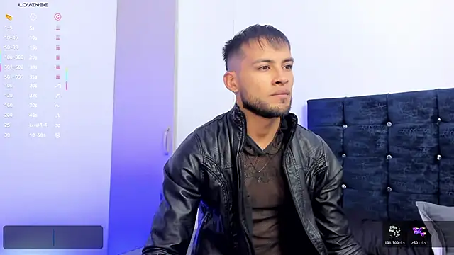 Snapshot of Max_Conor1 chatting on October 27, 2025, 1:01 pm Max Conor1 online show from October 27, 2025, 1:01 pm