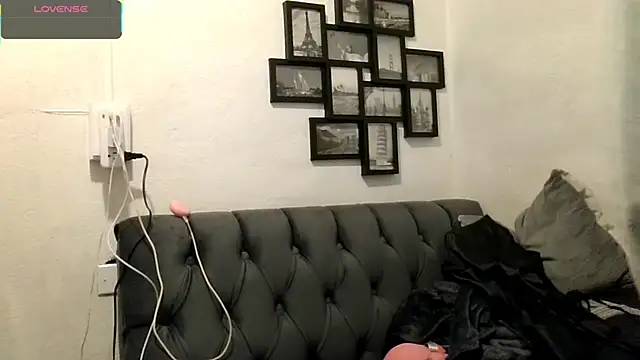 Snapshot of MirandaLatinaLovely chatting on November 26, 2025, 3:23 pm MirandaLatinaLovely online show from November 26, 2025, 3:23 pm