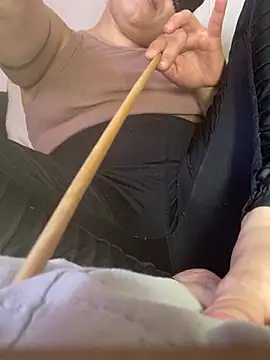 Snapshot of UnshavenPussyLoversonly chatting on March 14, 2025, 5:35 pm UnshavenPussyLoversonly online show from March 14, 2025, 5:35 pm