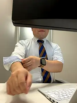 Snapshot of Nobu_469 chatting on December 18, 2025, 8:19 am Nobu 469 online show from December 18, 2025, 8:19 am