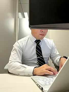 Snapshot of Nobu_469 chatting on October 27, 2025, 9:32 am Nobu 469 online show from October 27, 2025, 9:32 am