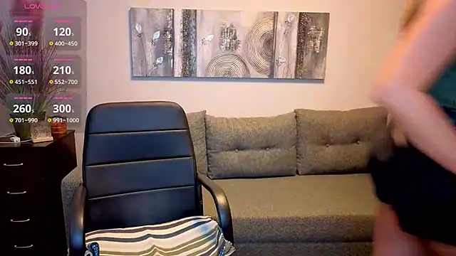 Mira Whites online show from December 5, 2025, 12:48 pm